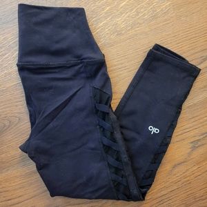 Alo Yoga Black 3/4 Leggings